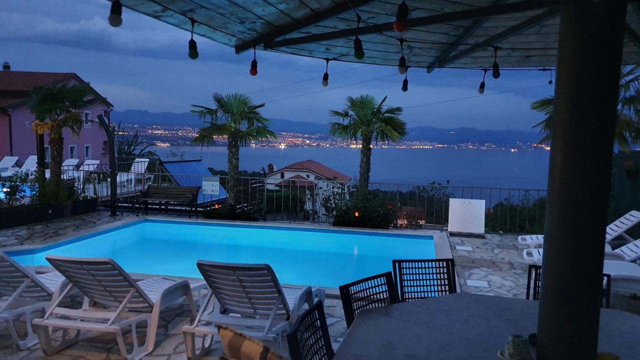 Apartments Kroatien Lovran Exterior foto